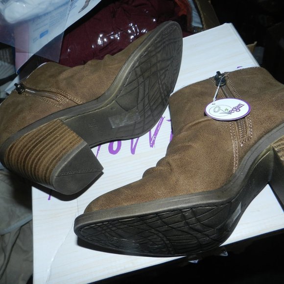 Blowfish Liva Bootie  Brown Ruched Vegan Leather Ankle Booties Shoes NWT - Picture 14 of 16